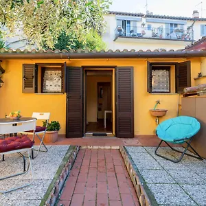 Appartamento San Frediano Cozy Studio With Private Patio, Firenze